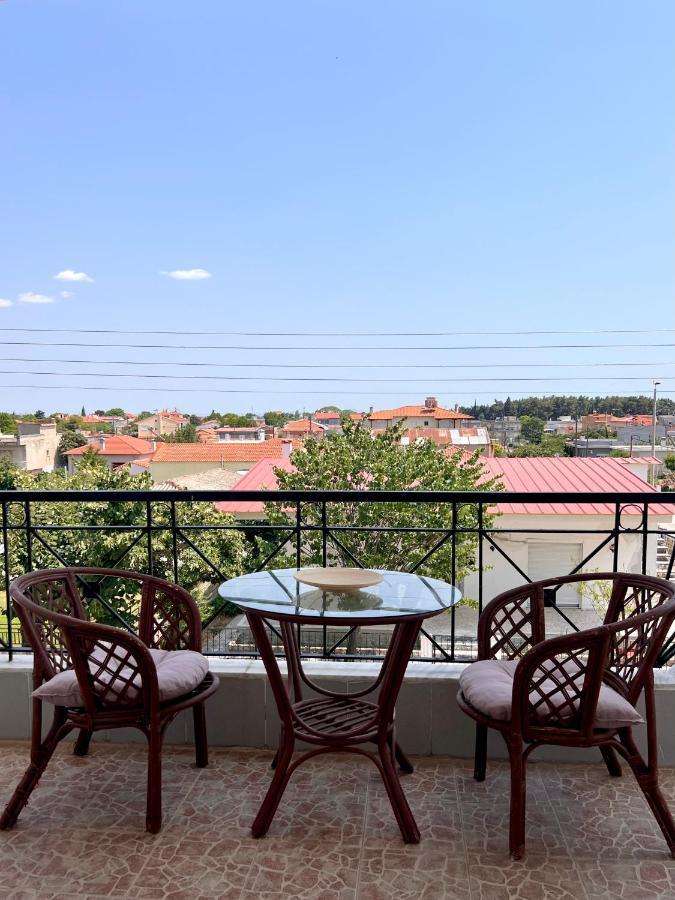 Dimitra House Entire Apartment With Balcony And View Pherrai Exterior foto